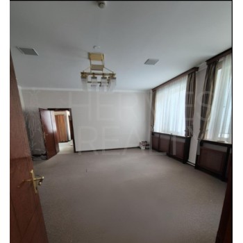 Орджоникидзе улица, д.5 - 7400,00 кв.м. - Аренда здания / особняка в ЦАО