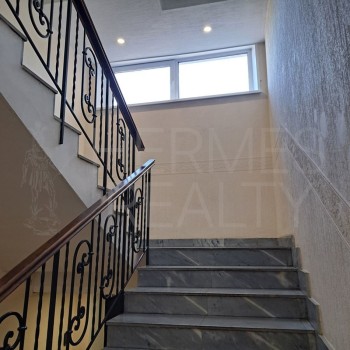 Маршала Катукова улица, 19к1 - 1075,00 кв.м. - Продажа здания / особняка в СЗАО
