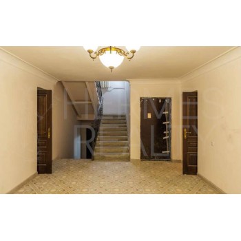 Староконюшенный переулок, 2c2 - 910,00 кв.м. - Аренда здания / особняка в ЦАО