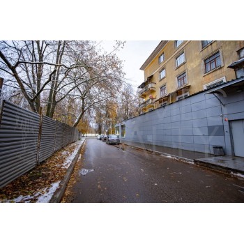 Октябрьская улица, 10 - 2700,00 кв.м. - Продажа здания / особняка в