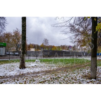 Октябрьская улица, 10 - 2700,00 кв.м. - Продажа здания / особняка в